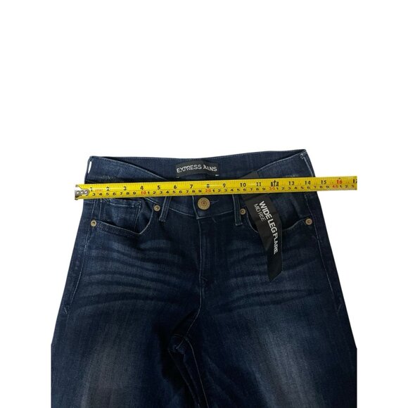 Express Jeans Womens Size 2R Wide Leg Flare Mid Rise NWT - Picture 3 of 9